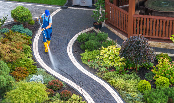 Best Residential Pressure Washing Services  in Altoona, IA